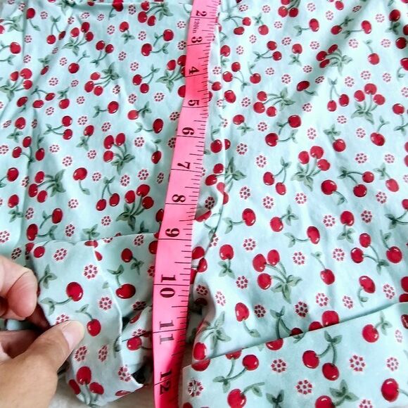 Bettie Page Queen of Pinups cherry blue shorts 8 1950s Y2k - Picture 3 of 8